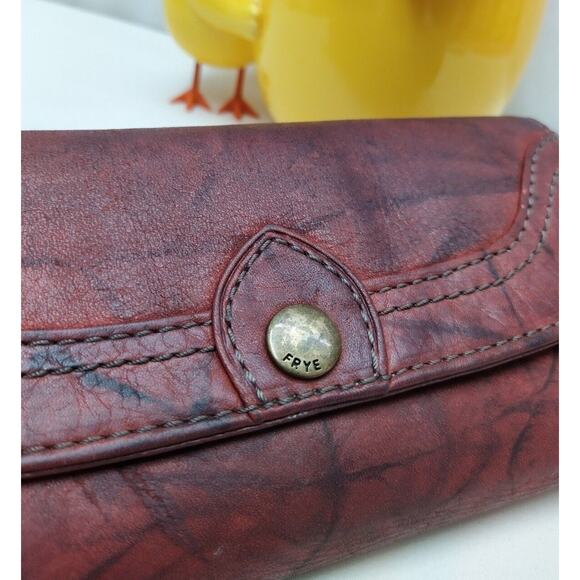 Frye Brown Leather Logo Credit Card ID Window Trifold Long Wallet - Picture 4 of 12